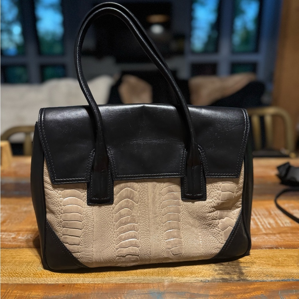 Victor Hugo Ostrich Elegant Black and Cream Women's Handbag